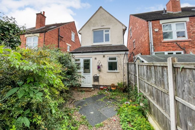 8 Abingdon Road, West Bridgford, Nottingham, NG2 5JR 7