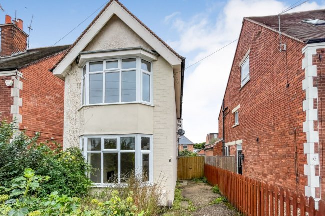 8 Abingdon Road, West Bridgford, Nottingham, NG2 5JR 7