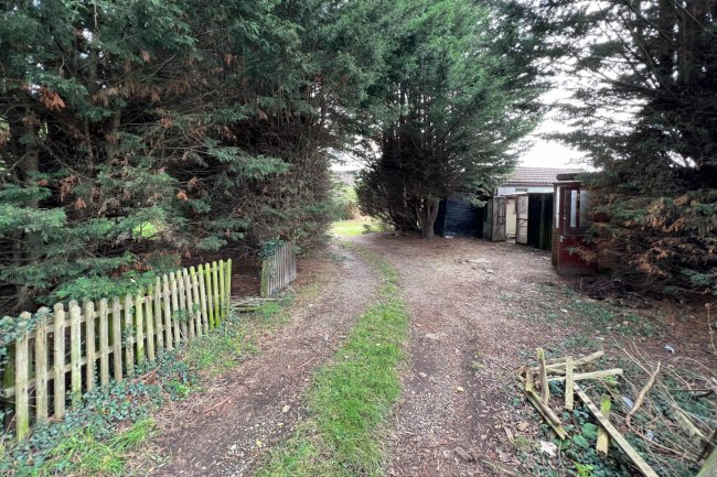 Wedgewood Farm, Mill Road, Burgh Castle, Great Yarmouth, NR31 9QS 1