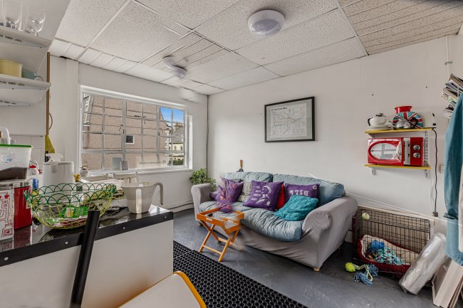 34 Mutley Plain, Plymouth, PL4 6LD 2