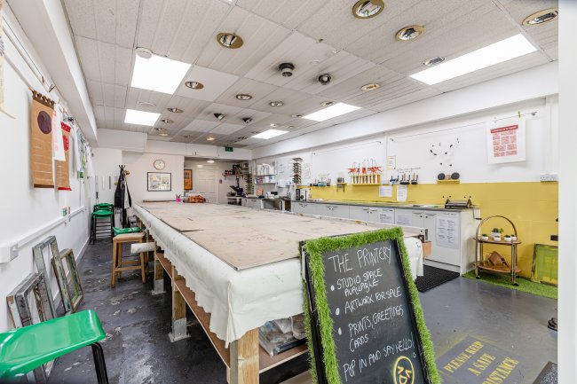 34 Mutley Plain, Plymouth, PL4 6LD 2