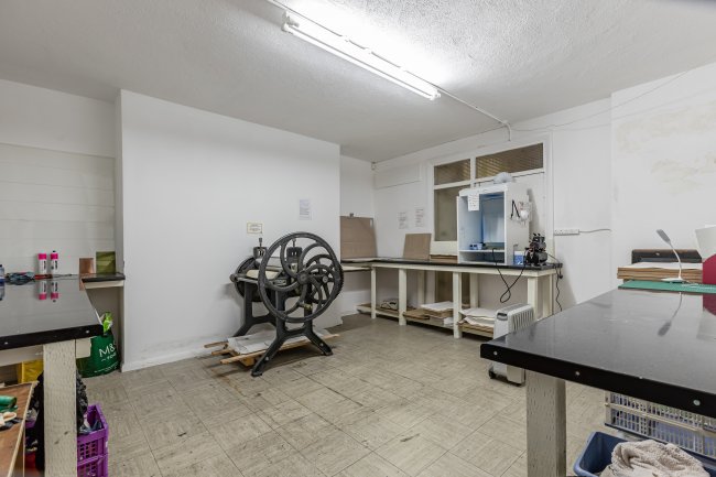 34 Mutley Plain, Plymouth, PL4 6LD 2