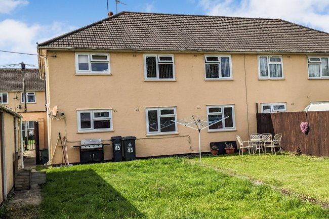 45 Winsley Road, Matson, Gloucester, GL4 6NF 5
