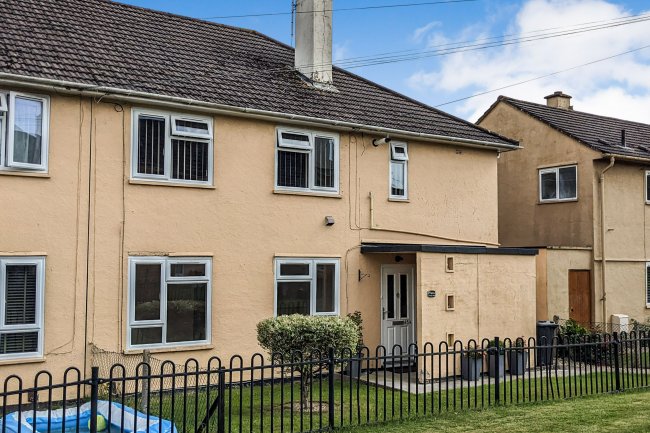 45 Winsley Road, Matson, Gloucester, GL4 6NF 5