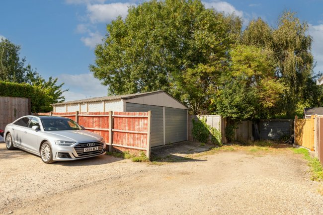 Garages 1-10 Dyke Drive, Orpington, BR5 4LY 10