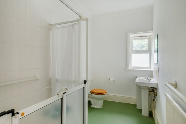 Langholm, 1 Langholm Close, Beverley HU17 7DH 9