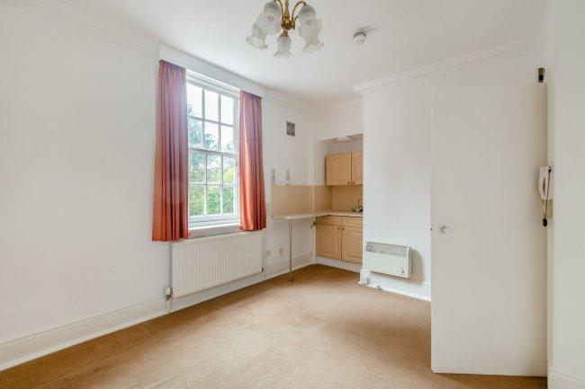 Langholm, 1 Langholm Close, Beverley HU17 7DH 9