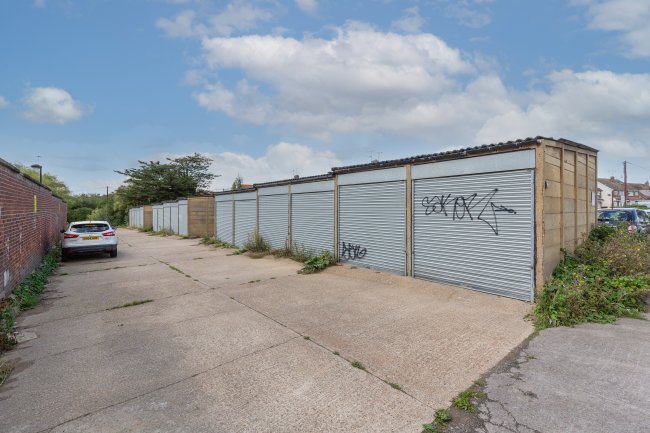Garages 1- 16, Tennyson Drive, Basildon, SS13 3BL 4