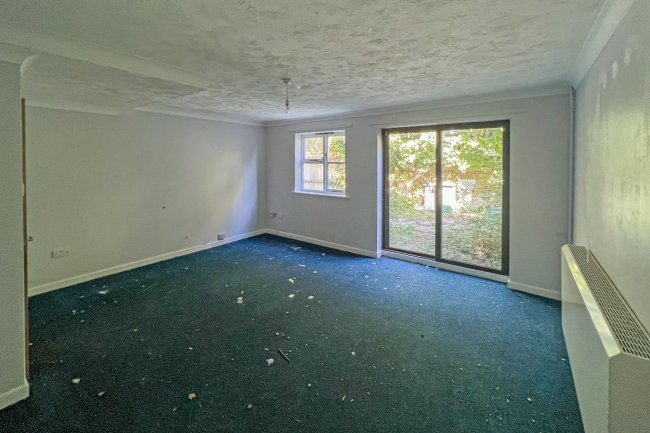 3 Breech Close, Portsmouth, PO3 5QR 9