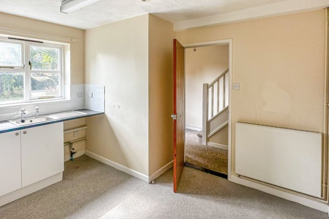 2 Breech Close, Portsmouth, PO3 5QR 8