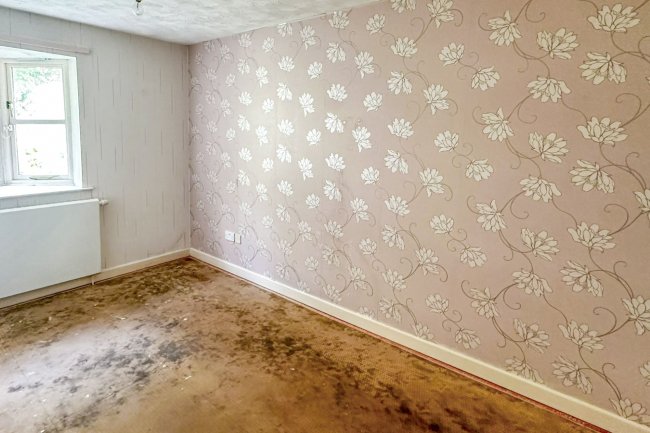 2 Breech Close, Portsmouth, PO3 5QR 8