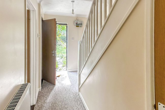 2 Breech Close, Portsmouth, PO3 5QR 8