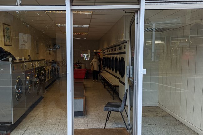 203 High Street, Penge, London, SE20 7PF 4