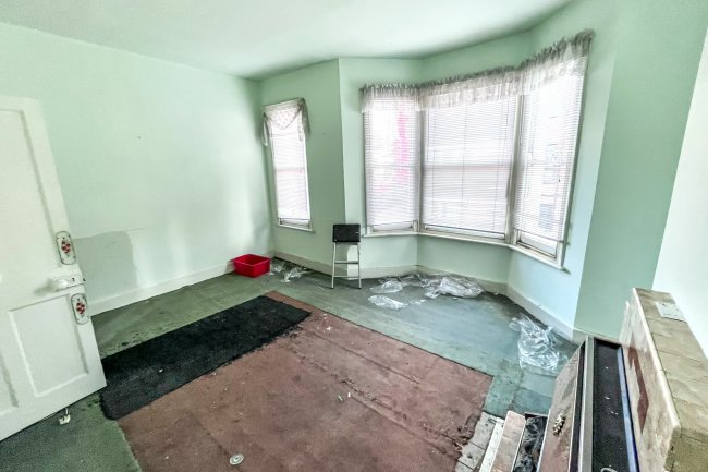 42 Tuskar Street, Greenwich, London SE10 9UR 7