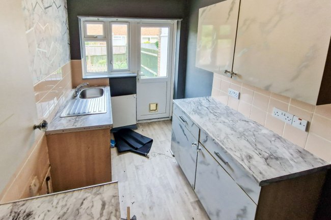 18 St Marys Road, Burgess Hill, RH15 8NU 8