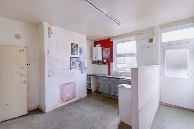 47 Shepherds Lane, Harehills, Leeds, West Yorkshire, LS8 5AW 7