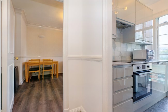 168 West Dorset House, Gloucester Place, Marylebone, London, NW1 5AH 9