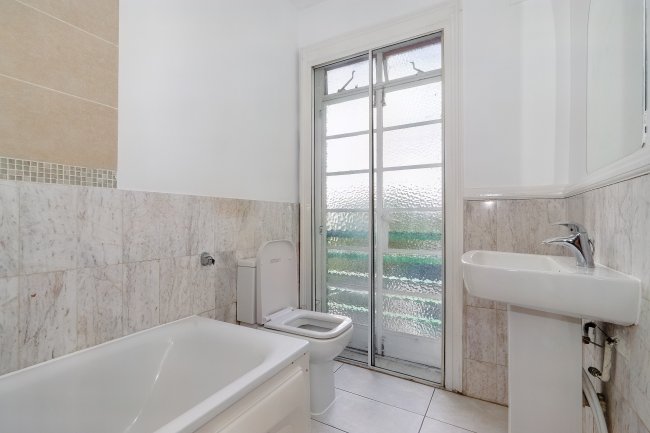 168 West Dorset House, Gloucester Place, Marylebone, London, NW1 5AH 9