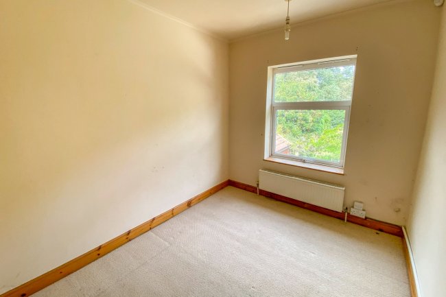 3 Wood Lane, Buckenham, NR13 4HG 5