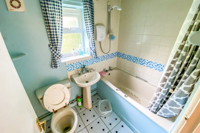 20 Chapel Road, Hainford, NR10 3NA 6