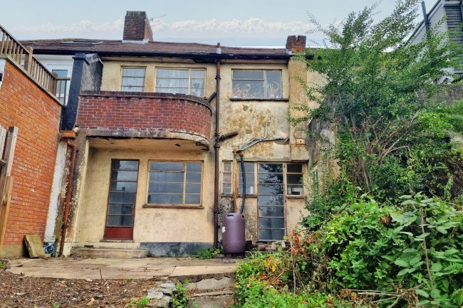 194 Hampden Way, Southgate, London, N14 7LY 3