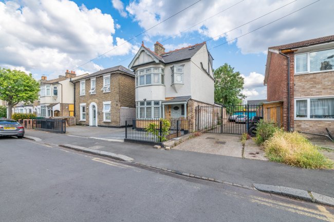 27-31 Oliver Road, Plus 12 Lock-up Garages to the Rear, Leyton, E10 5LD 6