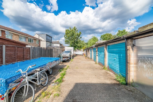 27-31 Oliver Road, Plus 12 Lock-up Garages to the Rear, Leyton, E10 5LD 6
