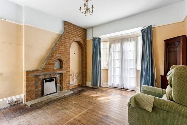 The White House, Black Rod Close, 35 Stapleford Lane, Toton, Nottingham, NG9 6FZ 1