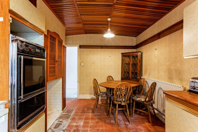 The White House, Black Rod Close, 35 Stapleford Lane, Toton, Nottingham, NG9 6FZ 1