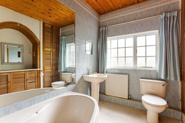 The White House, Black Rod Close, 35 Stapleford Lane, Toton, Nottingham, NG9 6FZ 1