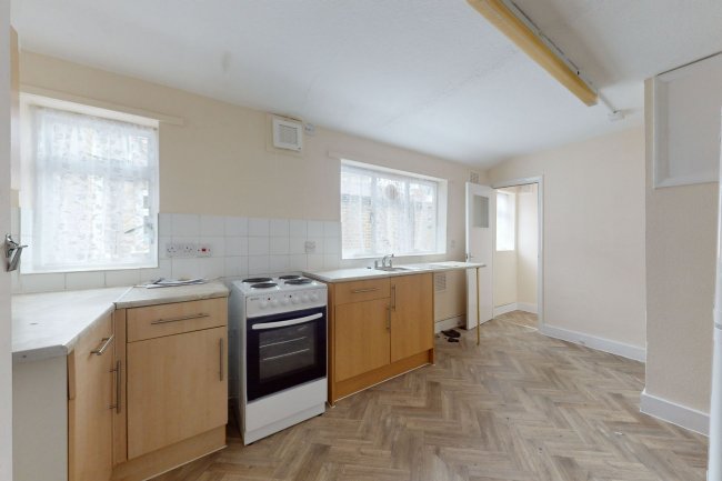 First Floor Flat, 46 Ilbert Street,  Kensal Rise, London, W10 4QJ 4