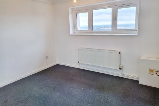 68, Highfield Towers, Hillrise Road, Romford, Essex, RM5 3DQ 10