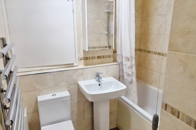 68, Highfield Towers, Hillrise Road, Romford, Essex, RM5 3DQ 10