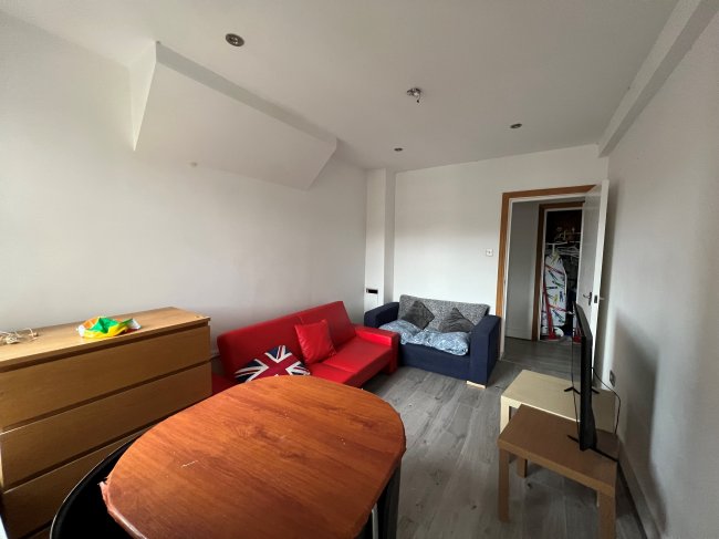 17 Derby Lodge, Britannia Street, London, WC1X 9BP 5