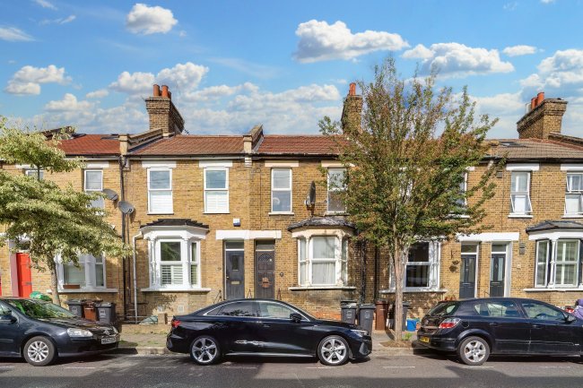 20 Bushberry Road, Homerton, London, E9 5SX 3