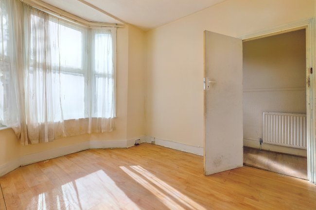 20 Bushberry Road, Homerton, London, E9 5SX 3