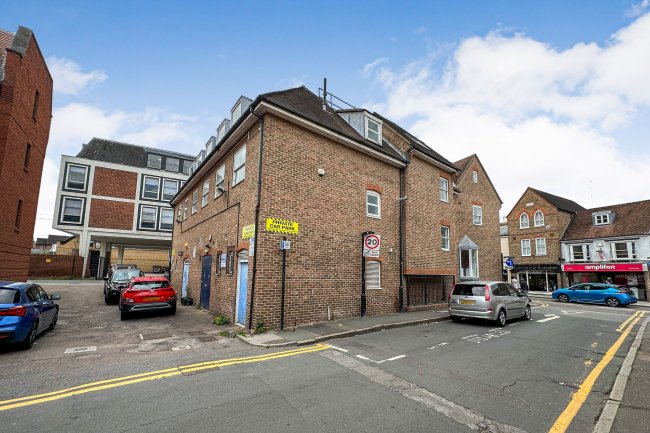 35-37 Moulsham Street, Chelmsford CM2 0HY 5