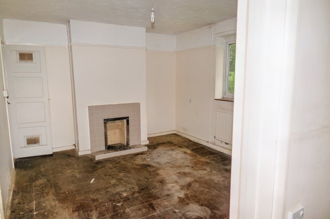 10 South Walk, Ramsey, Huntingdon, Cambridgeshire, PE26 1JS 2