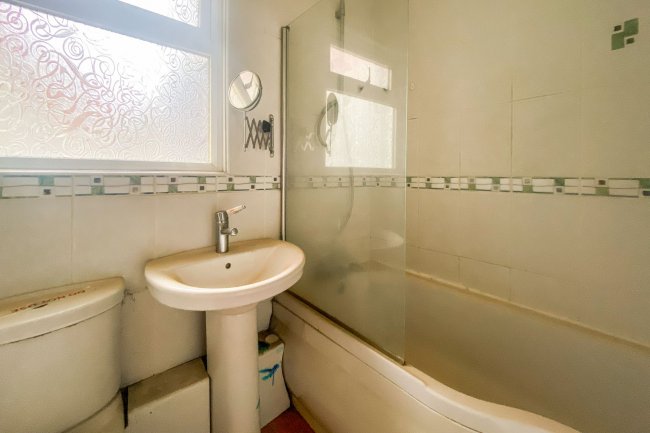 3a Station Road, Cullercoats, North Shields, NE30 4PQ 4