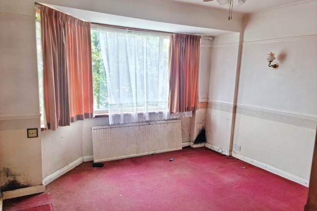 186A Shakespeare Avenue, Hayes, Middlesex, UB4 9AG 6