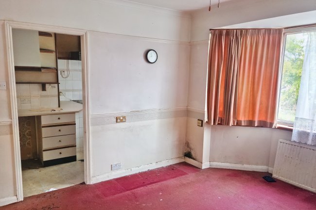 186A Shakespeare Avenue, Hayes, Middlesex, UB4 9AG 6