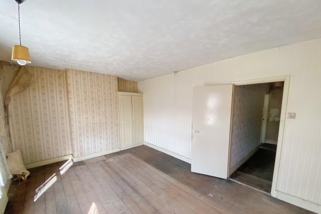 73 Albert Road, Wellingborough, Northamptonshire, NN8 1EL 4