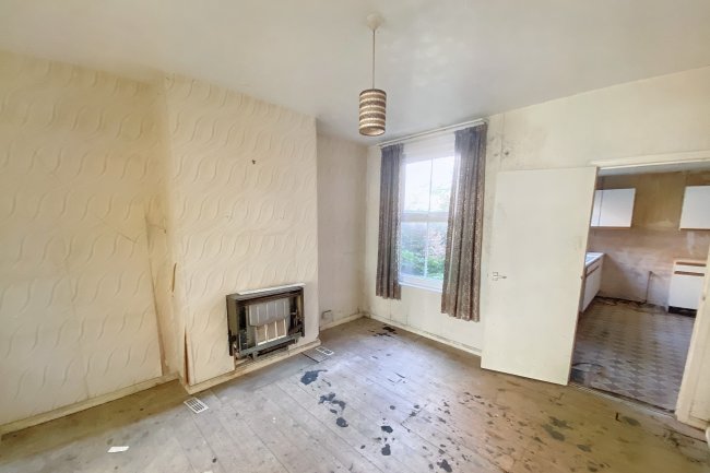 73 Albert Road, Wellingborough, Northamptonshire, NN8 1EL 4