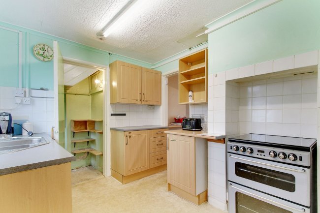 2 Signpost Field, Three Elm Lane, Tonbridge TN11 0BH 10