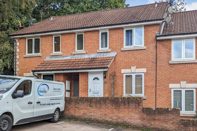 21 Jacobean Close, Crawley, RH10 7FZ 7