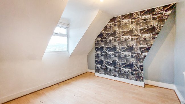 8 Broadmead Road, Folkestone, Kent, CT19 5AN 2