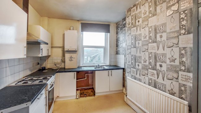 8 Broadmead Road, Folkestone, Kent, CT19 5AN 2