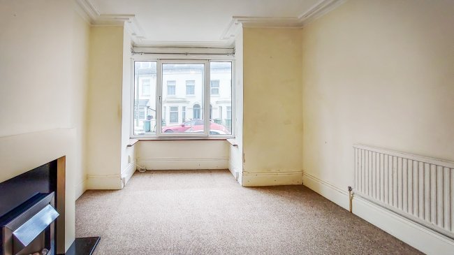 8 Broadmead Road, Folkestone, Kent, CT19 5AN 2