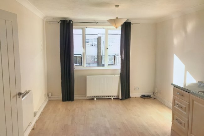 15 Tamar Rise, Chelmsford, Essex, CM1 7QL 4