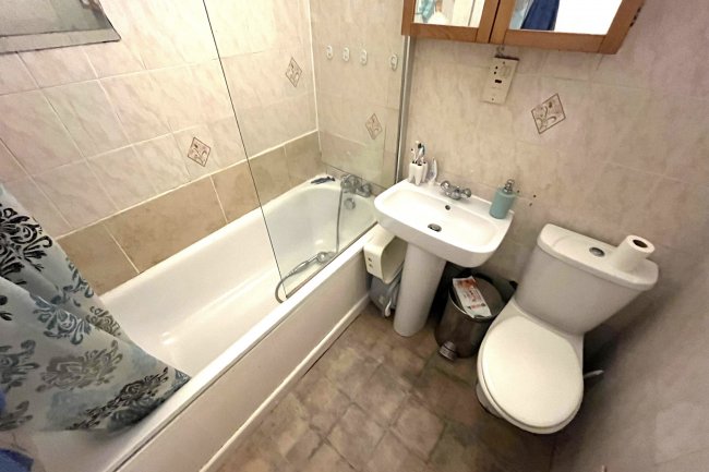 7 Dinerman Court, 38-42 Boundary Road, St John's Wood, London, NW8 0HQ 8